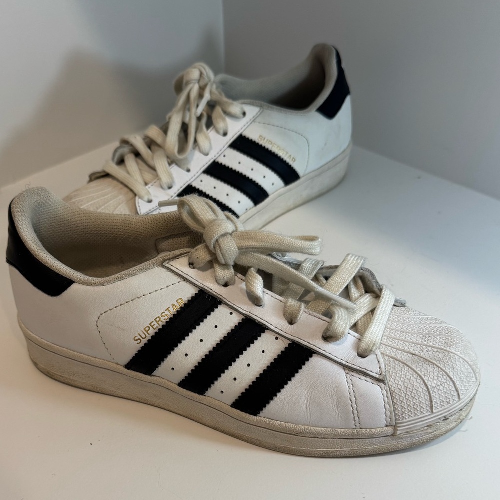 Adidas Superstar Shell toes black and white